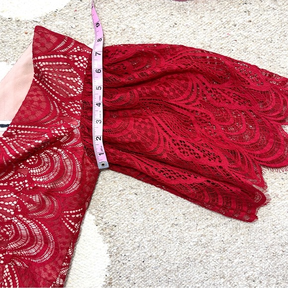 NWOT Dress The Population Mia Angel Sleeve Lace Sheath Midi Dress in Red - Picture 9 of 12
